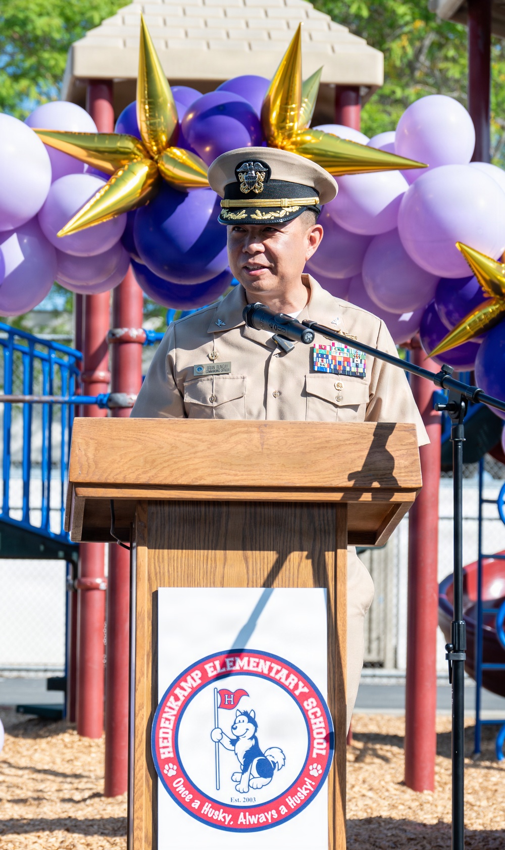 Naval Base San Diego visits Hedenkamp Elementary School to recognize Purple Star Kids