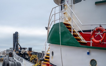 The Buffalo District Welcomes the Golden Anchor to the Repair Fleet