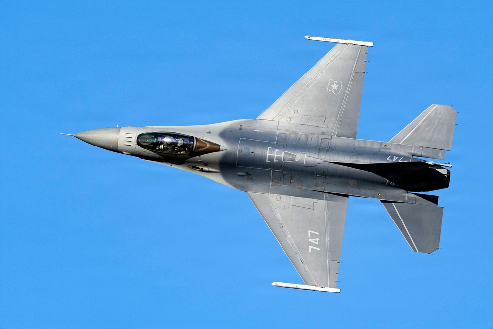 F-35 Demo Team, Chilean forces demonstrate airpower in Santiago