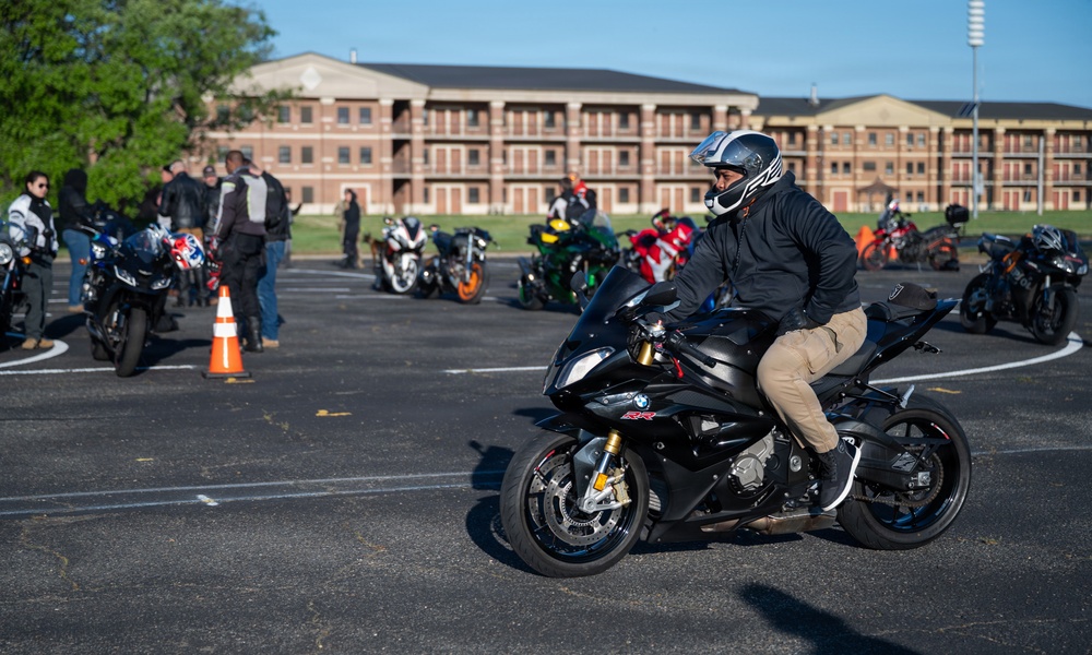 Service members participate in 131-mile mentorship ride