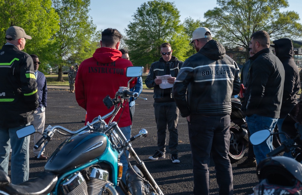 Service members participate in 131-mile mentorship ride