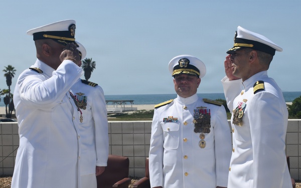 USNS Mercy Medical Treatment Facility Welcomes New Commanding Officer