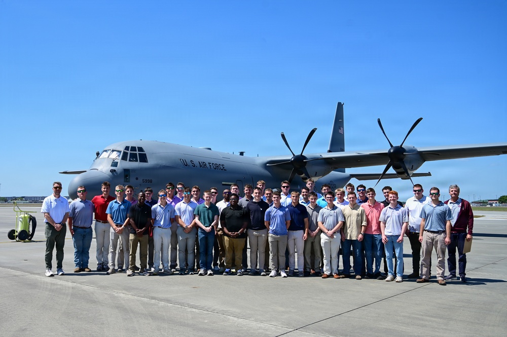 165th Airlift Wing hosts Benedictine Military School JROTC orientation flight