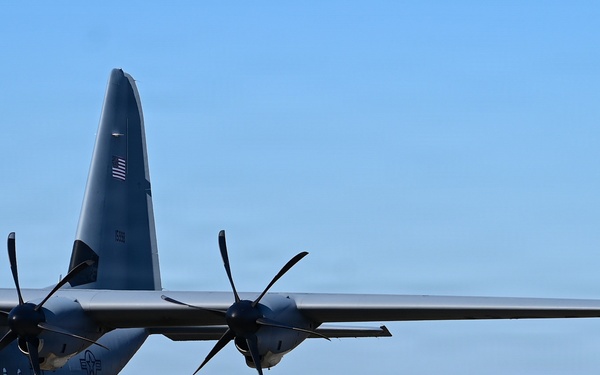 165th Airlift Wing hosts Benedictine Military School JROTC orientation flight