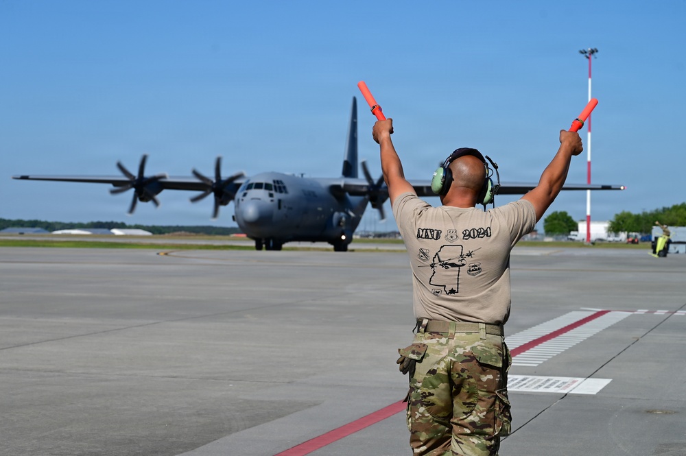 165th Airlift Wing hosts Benedictine Military School JROTC orientation flight