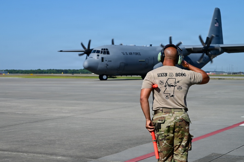 165th Airlift Wing hosts Benedictine Military School JROTC orientation flight