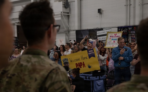 1st ABCT Soldiers Return to Fort Riley After Poland Rotation