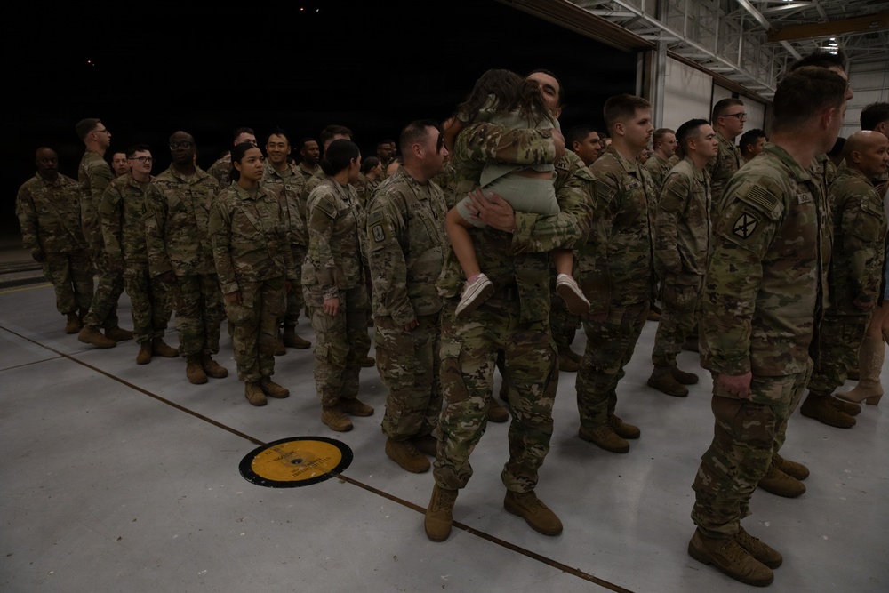 1st ABCT Soldiers Return to Fort Riley After Poland Rotation