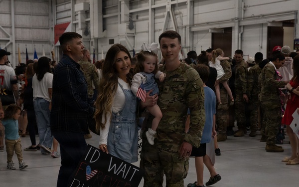 1st ABCT Soldiers Return to Fort Riley After Poland Rotation