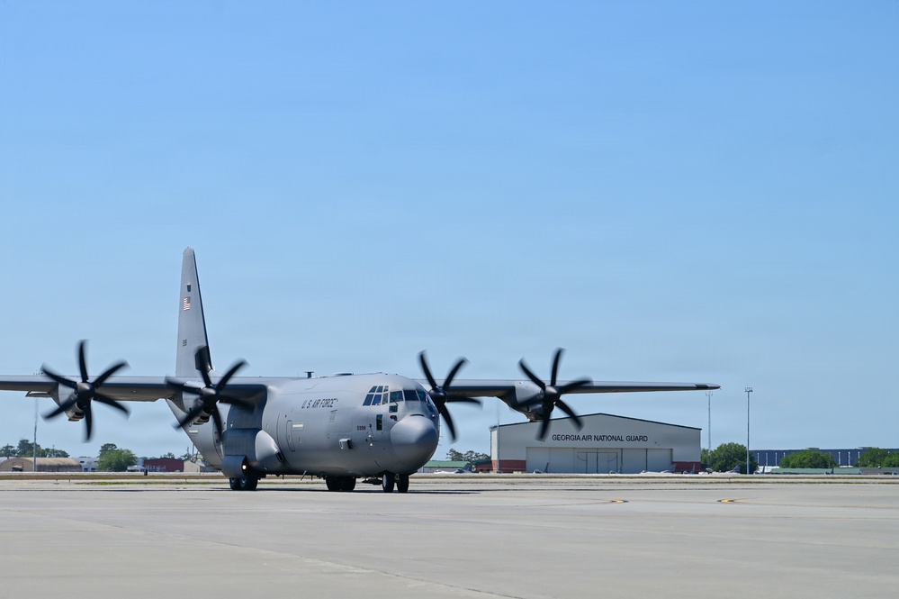 Georgia Air National Guard C-130J Super Hercules crew flies JROTC Orientation flight