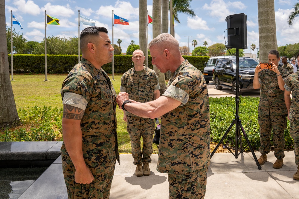 Commandant of the Marine Corps Visits SOUTHCOM