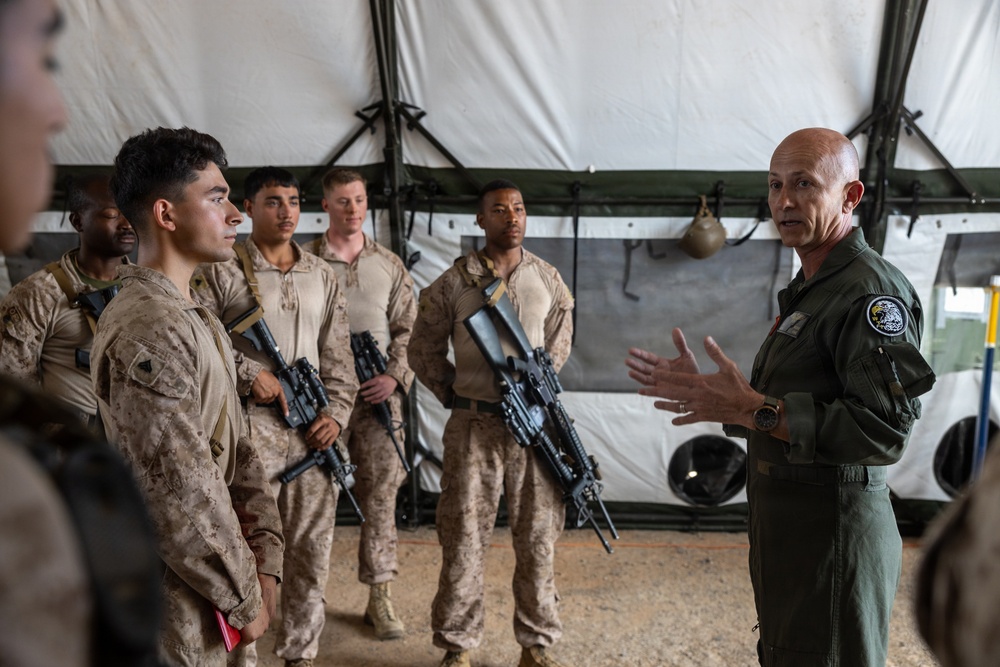 WTI 2-26 III MAW Commanding General Visit