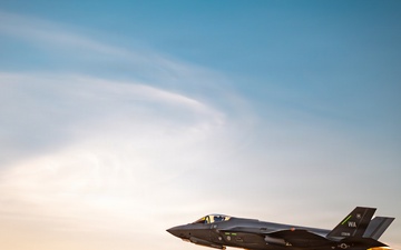 Aircraft takeoffs and landings at Nellis Air Force Base