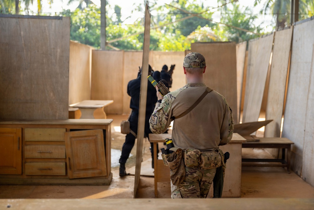 Multinational special operations forces conduct room-clearing exercise at Flintlock 26