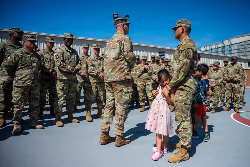 Army Reserve NCO reenlists with 63d Readiness Division in Mountain View
