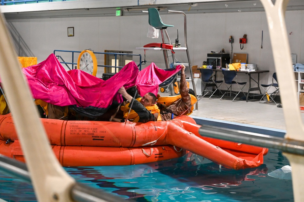 168th Wing KC-135 Stratotanker Aircrew Train for Water Survival
