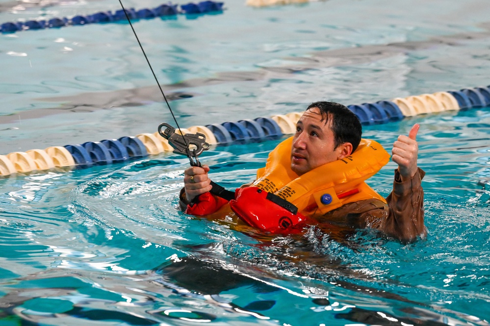 168th Wing KC-135 Stratotanker Aircrew Train for Water Survival