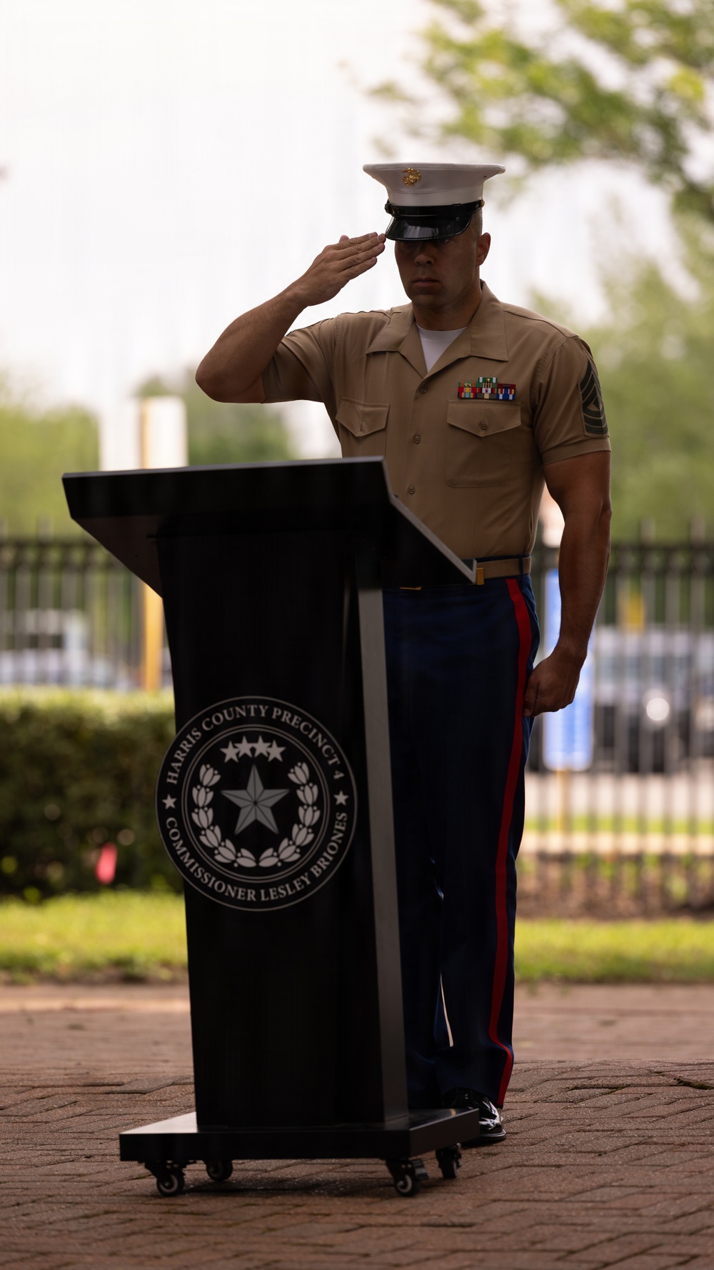 U.S. service members participate in wreath-laying ceremony at Bear Creek Park