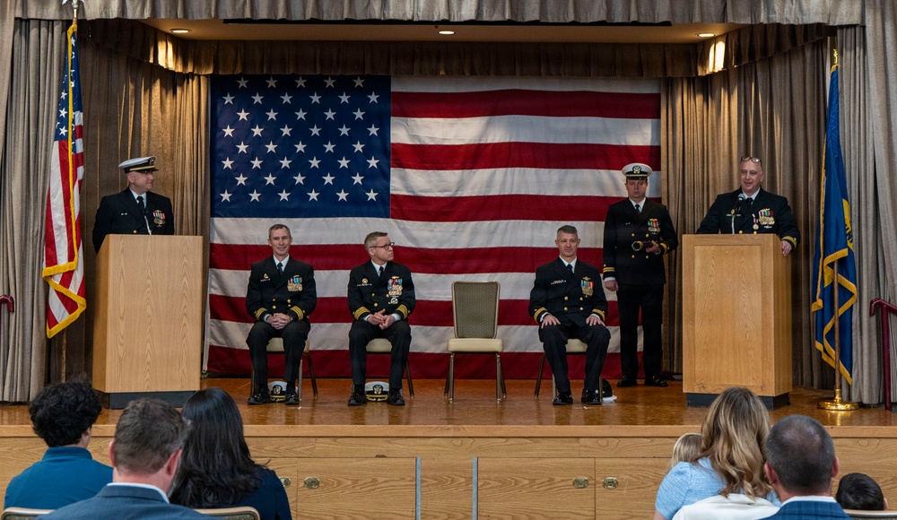 USS Maine (SSBN 741) Gold Crew Changes Command