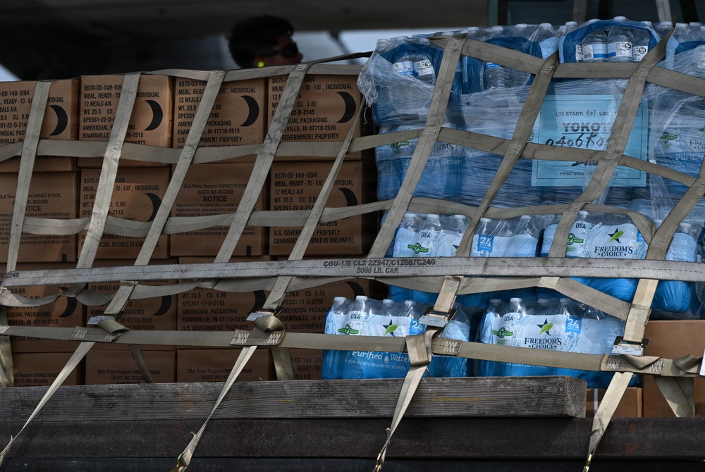 374th Airlift Wing flies typhoon relief supplies to Saipan