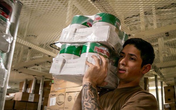 USS Tripoli Serves Lunch