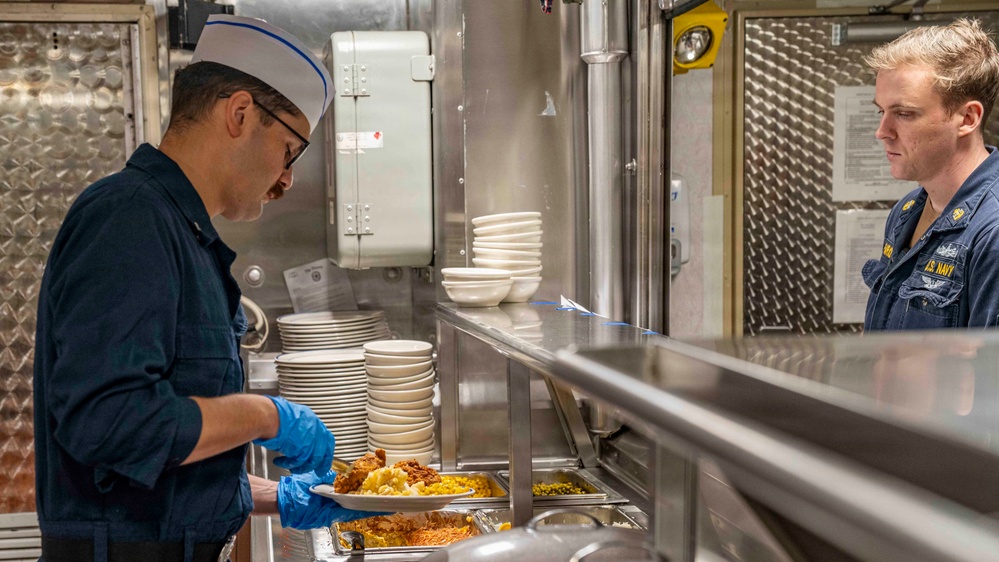 USS Tripoli Serves Lunch
