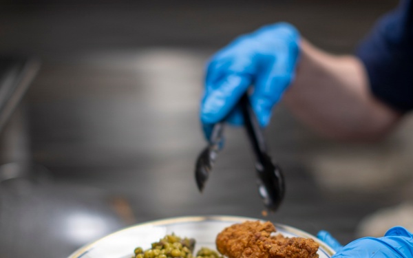 USS Tripoli Serves Lunch