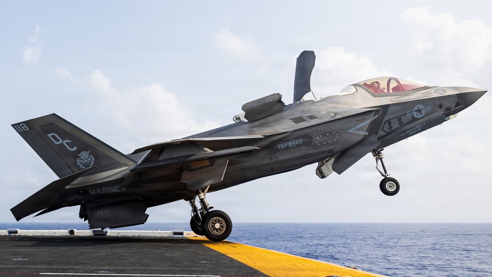 11th MEU Marines, Sailors Conduct F-35B Flight Operations Aboard USS Boxer
