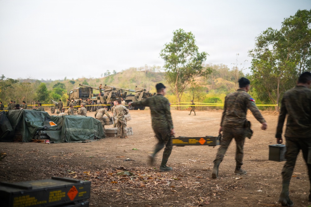 U.S., PAF soldiers execute bilateral live-fire training during Salaknib 26