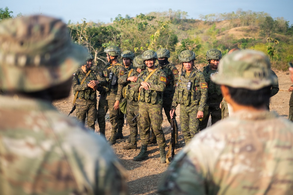 U.S., PAF soldiers execute bilateral live-fire training during Salaknib 26