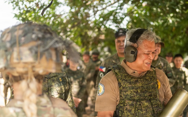 U.S., PAF soldiers execute bilateral live-fire training during Salaknib 26