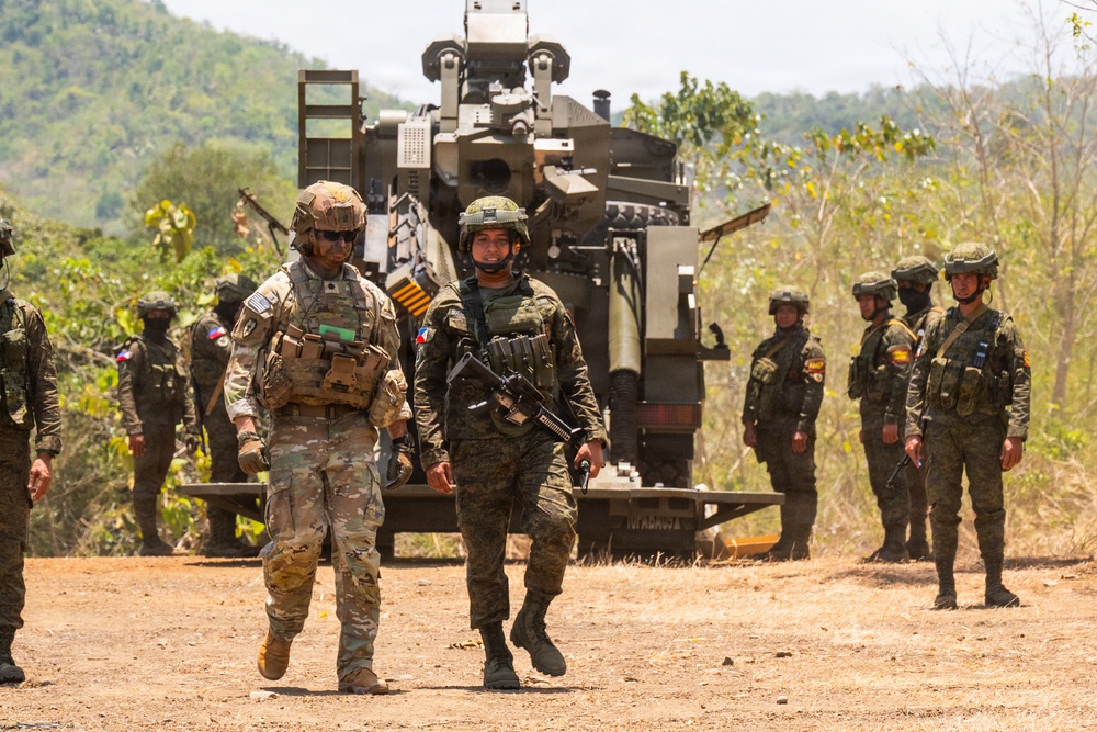 U.S., PAF soldiers execute bilateral live-fire training during Salaknib 26