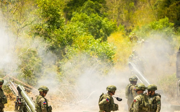 U.S., PAF soldiers execute bilateral live-fire training during Salaknib 26