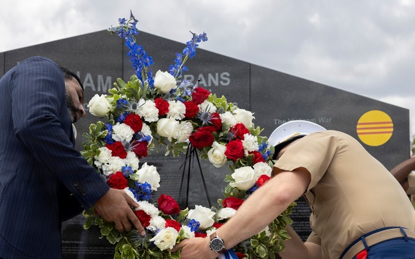 Fleet Week Houston wreath-laying ceremony