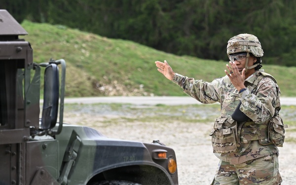 232nd Signal Company React To Contact/Ambush Training