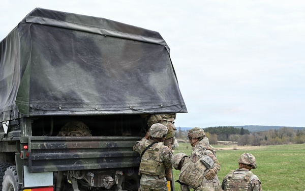 232nd Signal Company React To Contact/Ambush Training