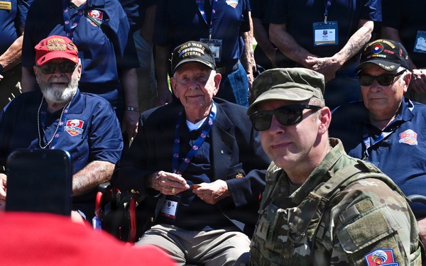 DCNG Commanding General Supports Blue Ridge Honor Flight at WWII Memorial