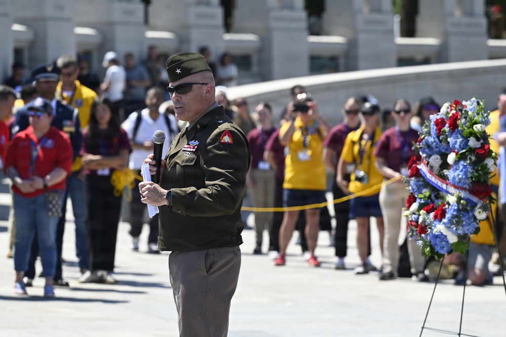 DCNG Commanding General Supports Blue Ridge Honor Flight at WWII Memorial