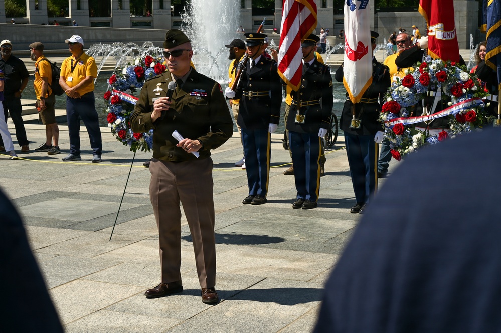 DCNG Commanding General Supports Blue Ridge Honor Flight at WWII Memorial