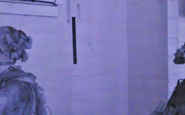 101st Rakkasans Conduct Night MOUT Assault at JRTC