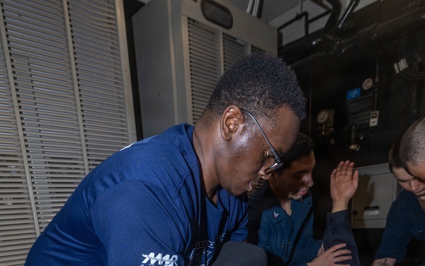 Daily Operations Aboard USS George H.W. Bush (CVN 77)