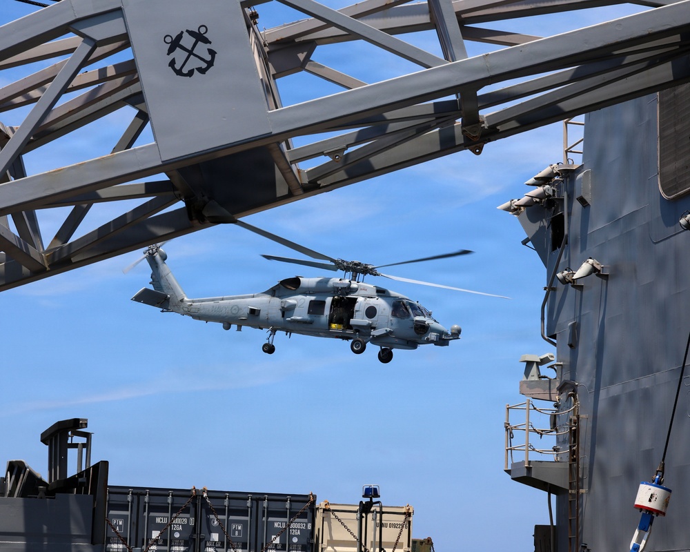 Australia, Canada, and U.S. conduct multilateral operations in South China Sea