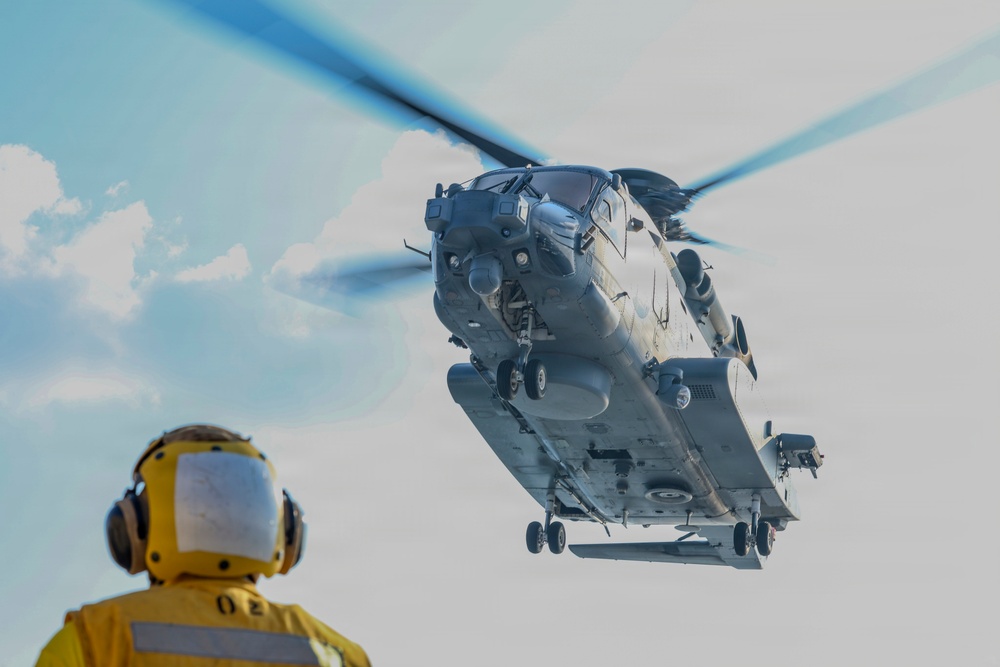 Australia, Canada, and U.S. conduct multilateral operations in South China Sea