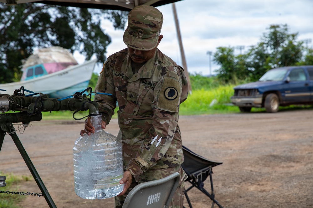 Hawaii National Guard provides drinking water to Waialua community