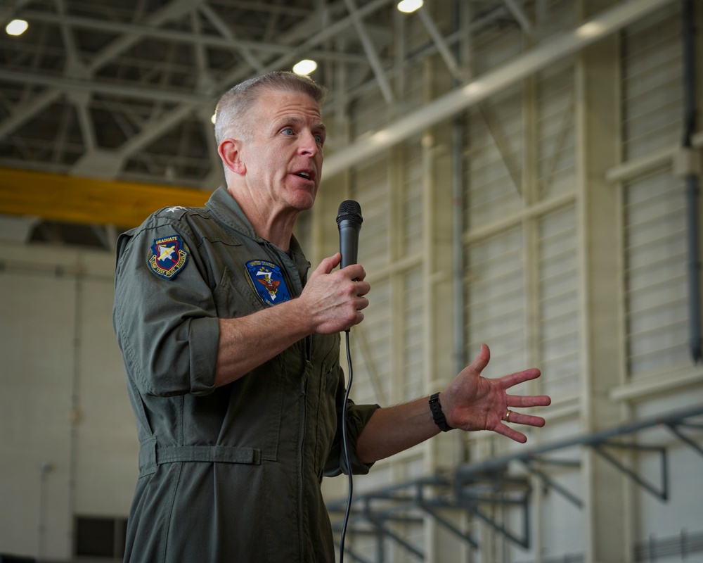 Commander, U.S. Seventh Fleet Visits VP-26 Tridents