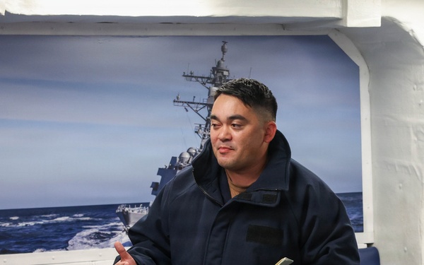 USS Carl. M Levin conducts engineering training