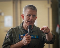 Commander, U.S. Seventh Fleet Visits VP-26 Tridents