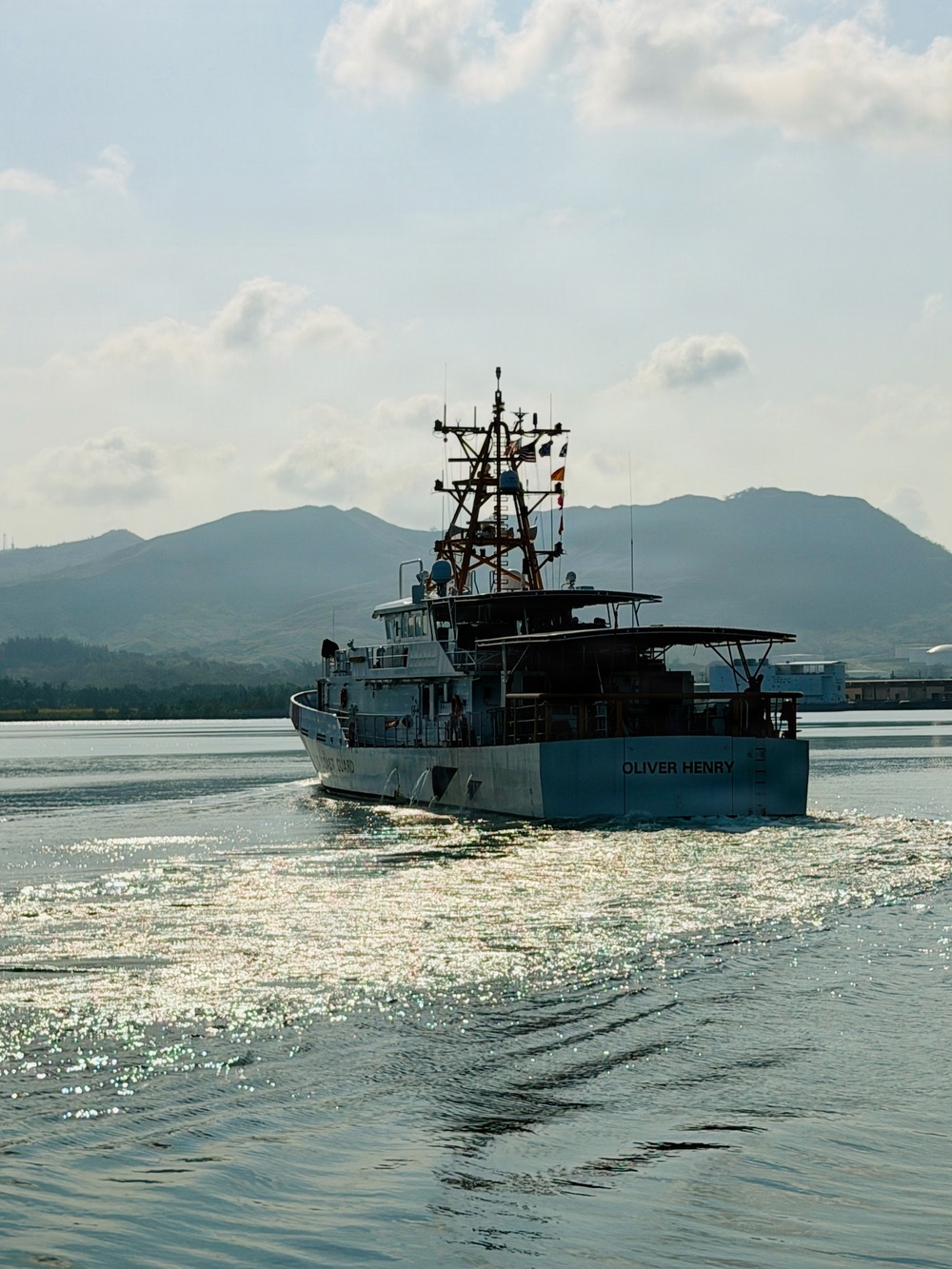 U.S. Coast Guard surges to CNMI as recovery push intensifies, continues support in Guam