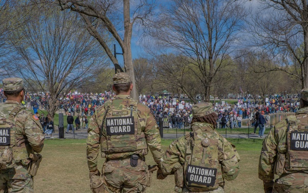 Mississippi National Guard Soldiers patrol during a protest at the Lincoln Memorial