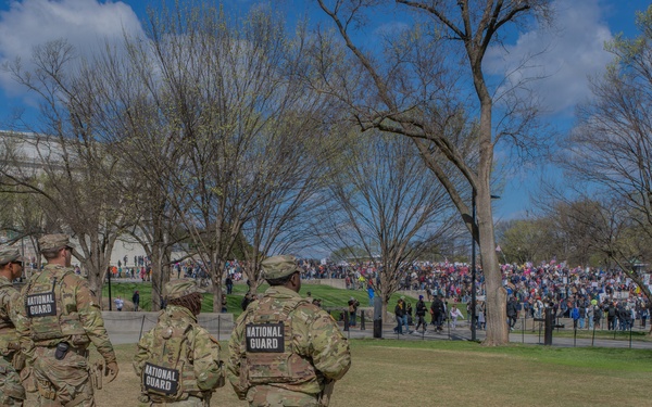 Mississippi National Guard Soldiers patrol during a protest at the Lincoln Memorial